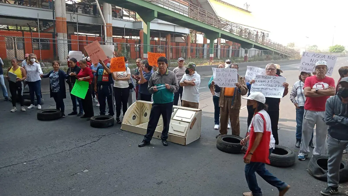 bloqueo av central agua CORTESIA